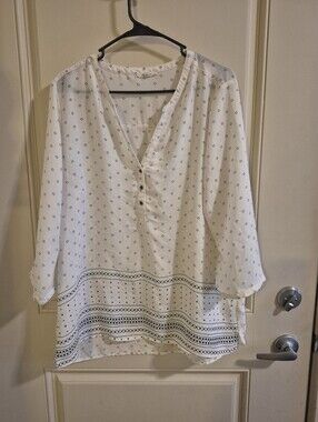 Maurices White Printed V-Neck Tunic